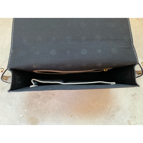 Forever 21 cream faux leather shoulder bag - Picture 3 of 3